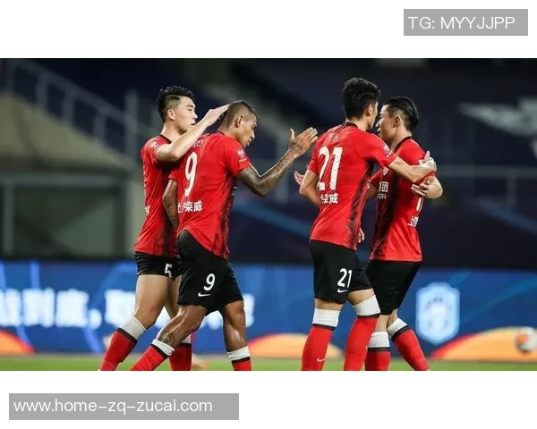 上港与开新激战正酣谁能在这场较量中脱颖而出争夺胜利荣耀 上港与开新激战正酣谁能在这场较量中脱颖而出争夺胜利荣耀